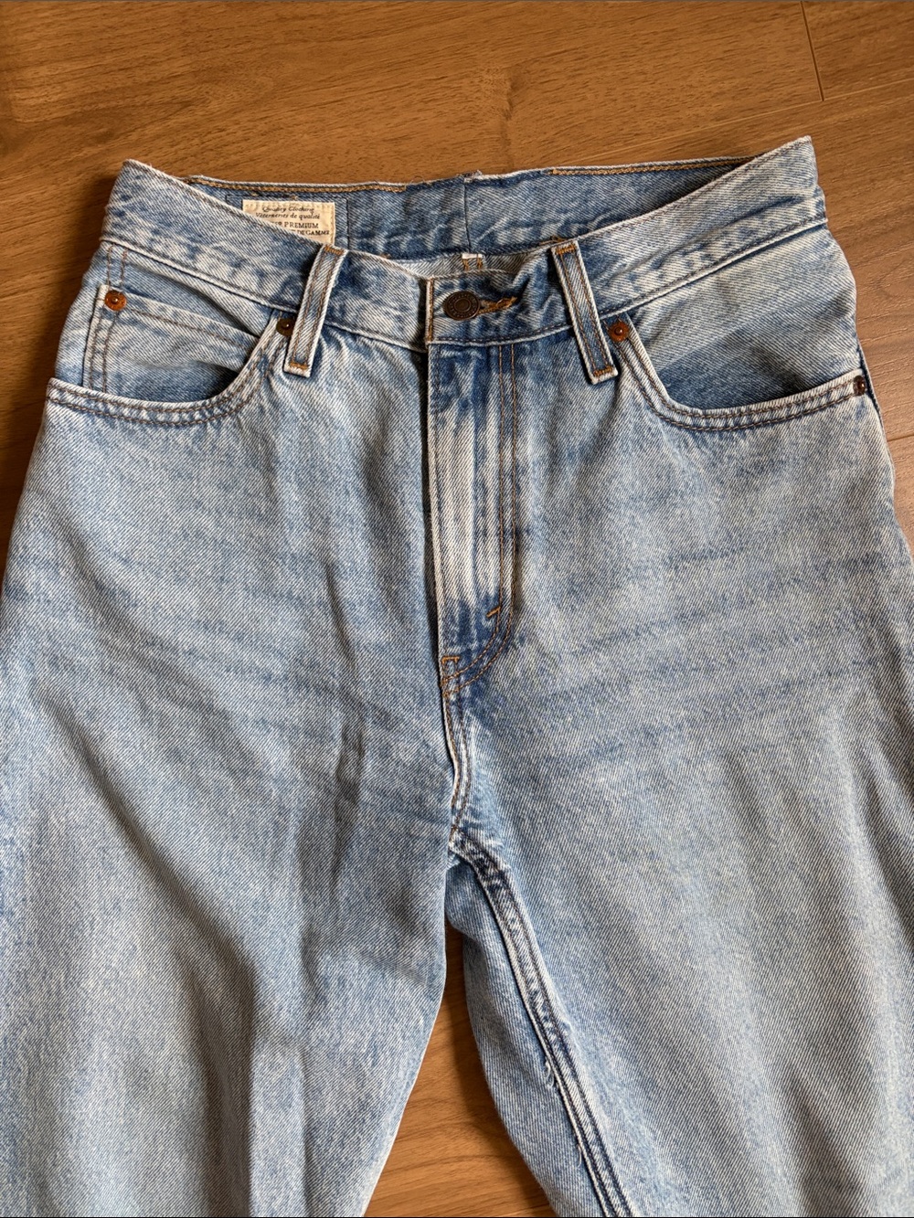 Levi’s dad jeans in light washed blue Size 26